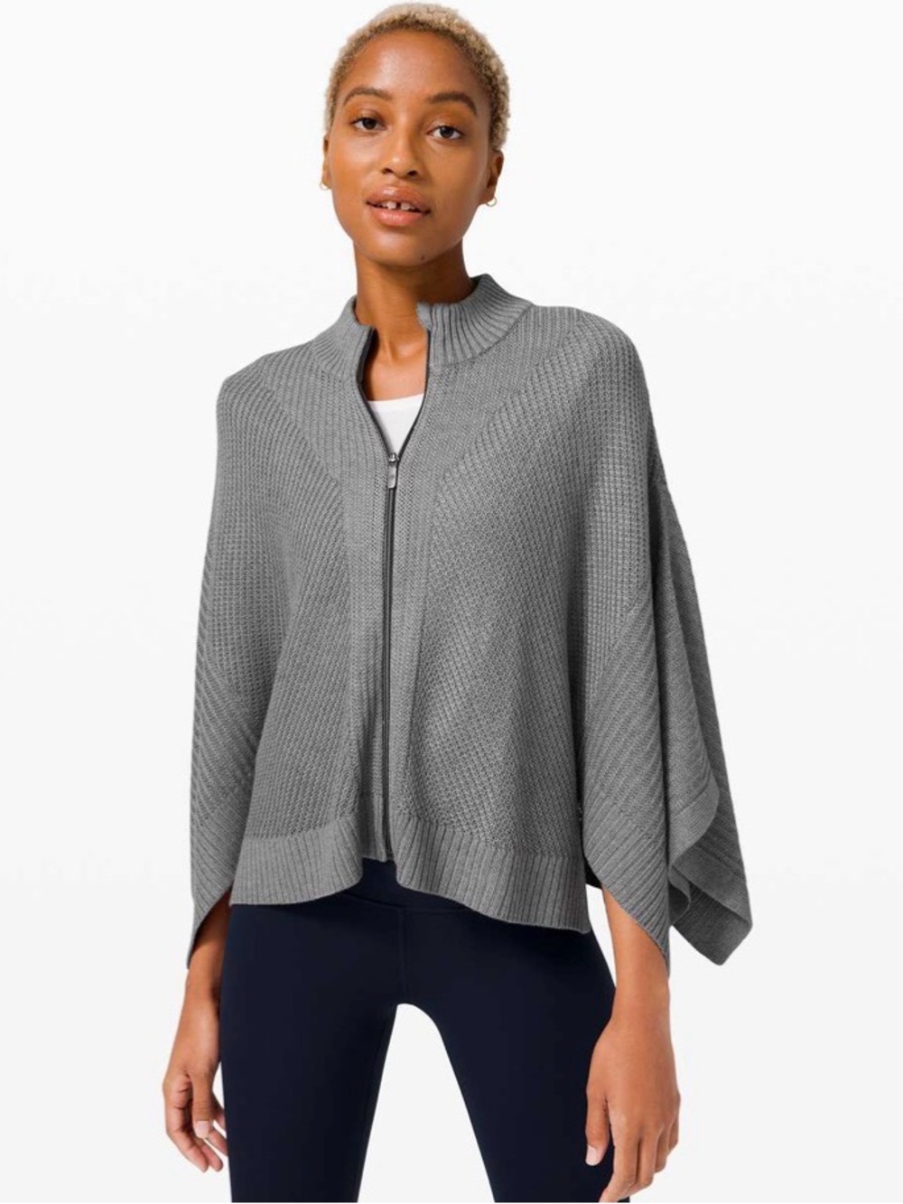 🆕 Lululemon Softer Still Wrap *Cashmere blend
Heathered Asphalt Grey Knit ✨NWOT✨